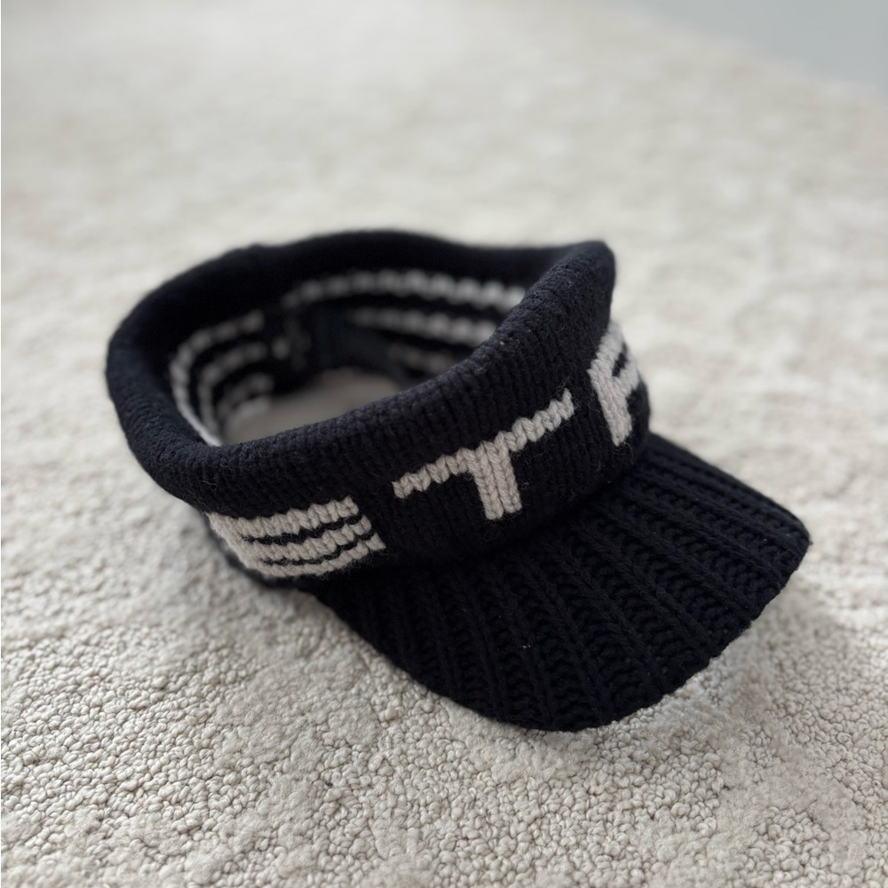 Etro logo knitted black white winter visor hat new without tags - Picture 4 of 6